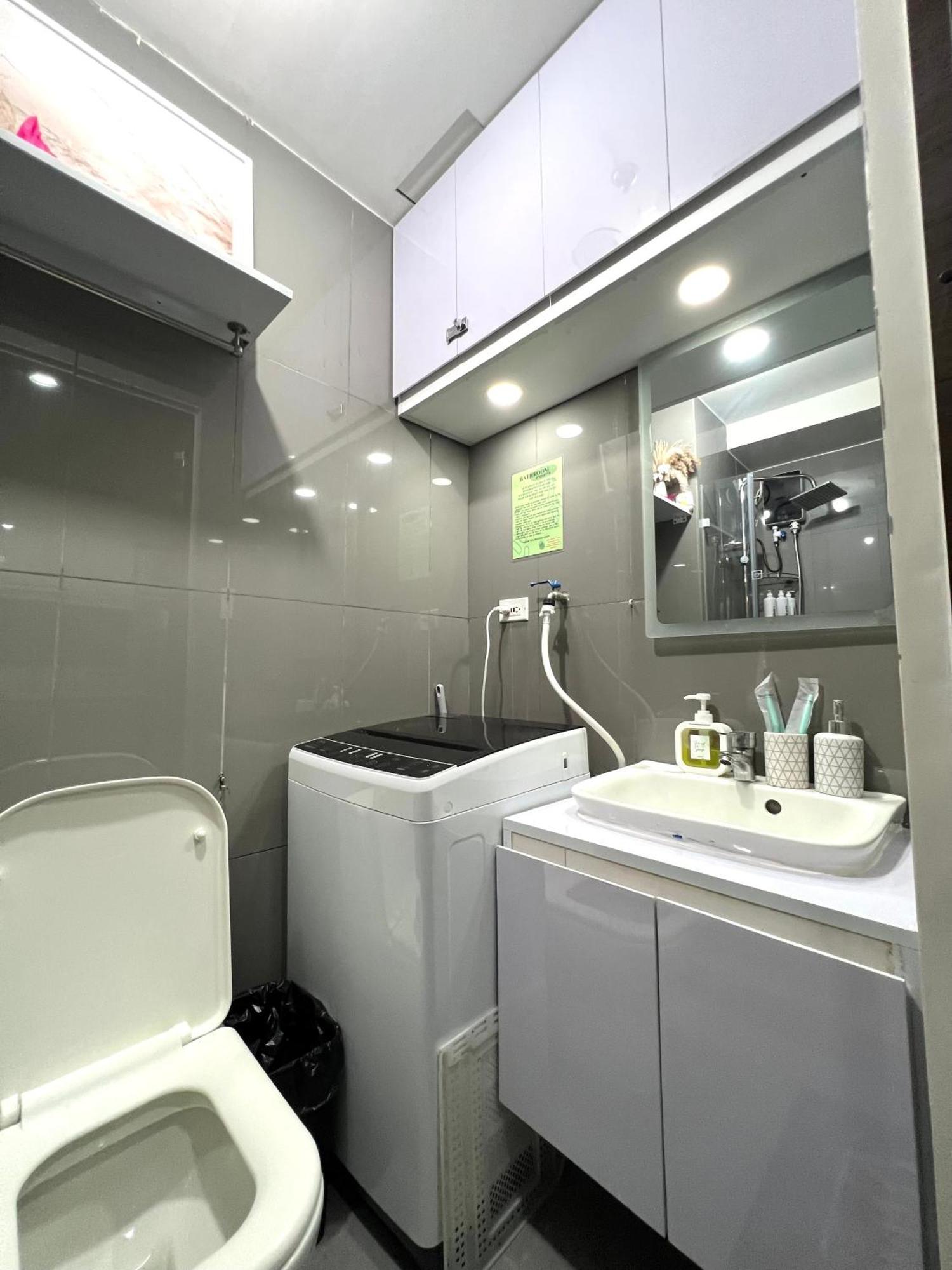 Apartment In Air Residences, Makati With Wifi, Netflix, Pool, Mall And More Manila Bagian luar foto